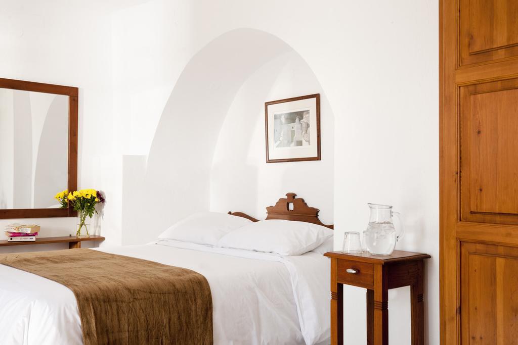Vista Mare Suites Imerovigli  Pokoj fotografie